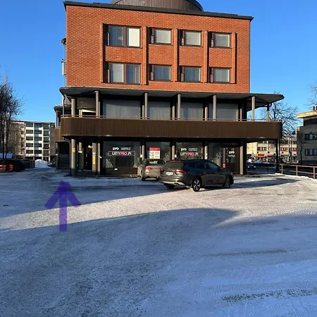 Lejlighed Pieni Yksioe Keskustassa Omalla Sisaeaenkaeynnillae Seinäjoki